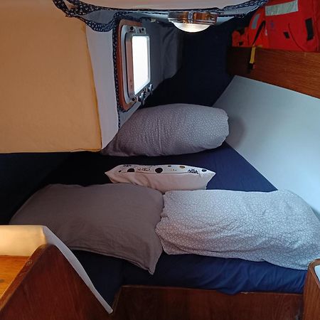 Hotel Sleep On A Sailing Boat Barcelona Sant Adria de Besos Exterior foto